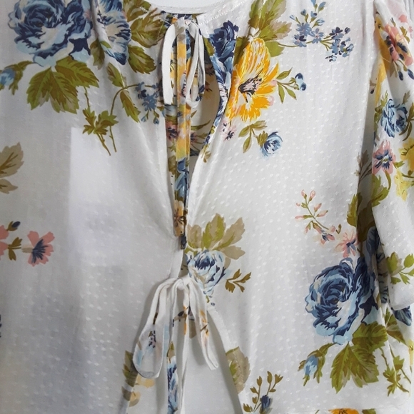 Clip Dot Peplum Floral Flutter Sleeve Top Size 8 US - Picture 6 of 11